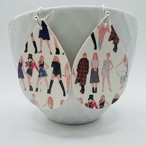 🎤 Taylor Swift, teardrop, earrings, lightweight, handmade, nickel free, vegan